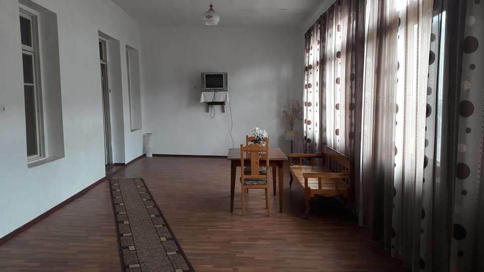 N&N Guest House เมสเตีย ภายนอก รูปภาพ